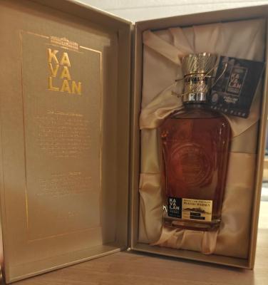 Kavalan Distillery Reserve Peated Whisky 54% 300ml